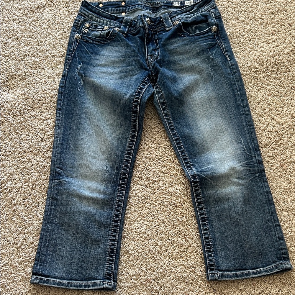 Miss Me⚜️Medium Blue Cropped Capri Jeans💙Cross Embellishment JP5490P Size 29 - Picture 6 of 14